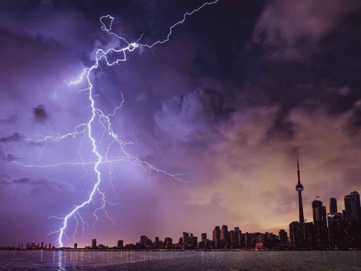 Thor’un Gelinliği Ve Kucakta Taşınan&nbsp;Kadınlar